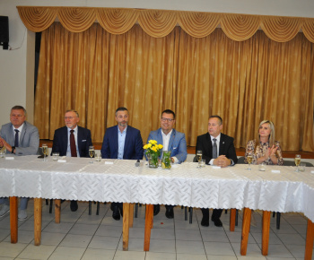 Aktuality / Pracovné stretnutie členov mikroregiónu Združenie obcí ´´Čierna voda - Uh´´ - foto
