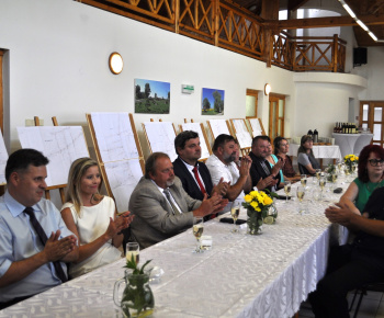 Aktuality / Pracovné stretnutie členov mikroregiónu Združenie obcí ´´Čierna voda - Uh´´ - foto