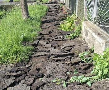 Aktuality / Modernizácia miestnych chodníkov a vstupného priestoru pred obecným úradom - foto