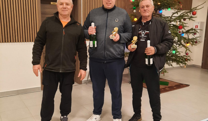 8. fotografia fotogalérie 10. ročník stolnotenisového turnaja o pohár starostu obce 2023