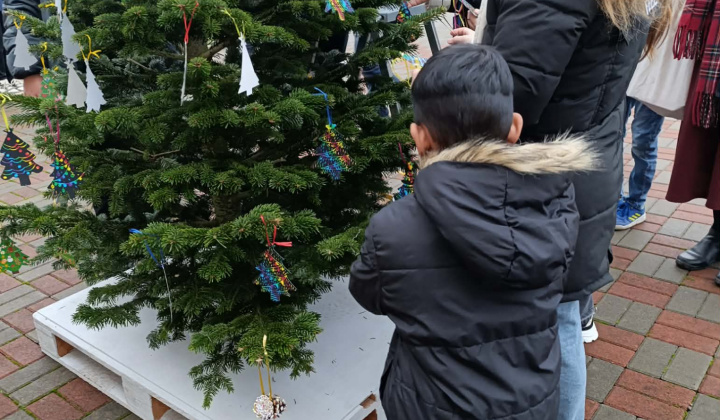 8. fotografia fotogalérie Aktuality / Vianočná nálada v našej obci - foto