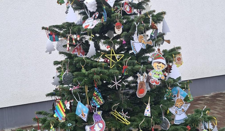 12. fotografia fotogalérie Aktuality / Vianočná nálada v našej obci - foto