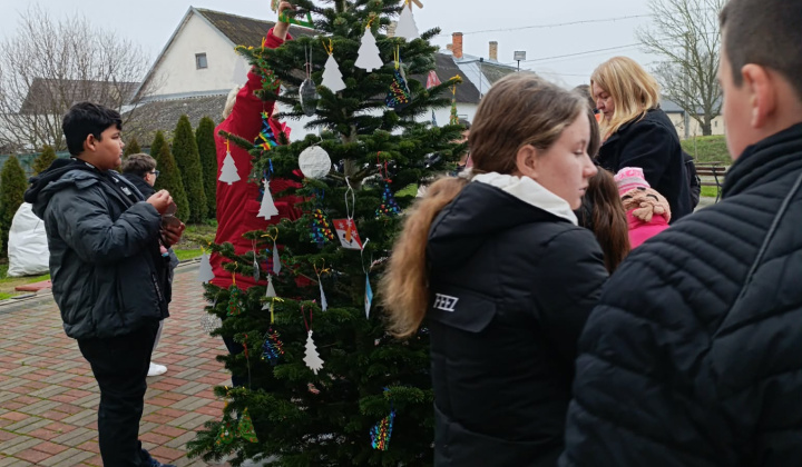 16. fotografia fotogalérie Aktuality / Vianočná nálada v našej obci - foto