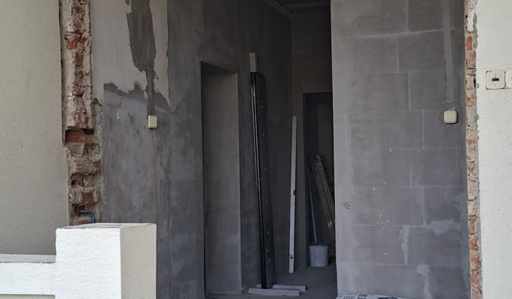 17. fotografia fotogalérie Aktuality / Rekonštruovaná budova škôlky ožíva: Palín má novú stanicu rýchlej zdravotnej pomoci - foto