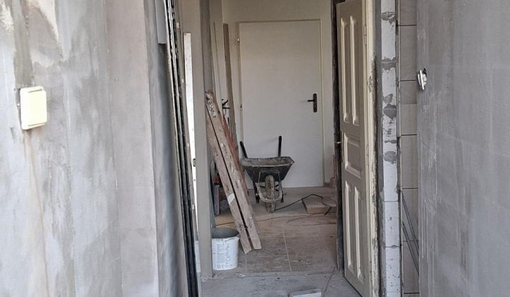 21. fotografia fotogalérie Aktuality / Rekonštruovaná budova škôlky ožíva: Palín má novú stanicu rýchlej zdravotnej pomoci - foto