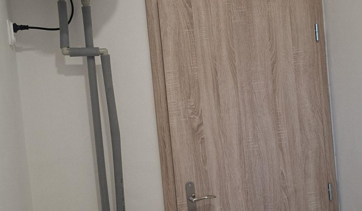 10. fotografia fotogalérie Aktuality / Rekonštruovaná budova škôlky ožíva: Palín má novú stanicu rýchlej zdravotnej pomoci - foto