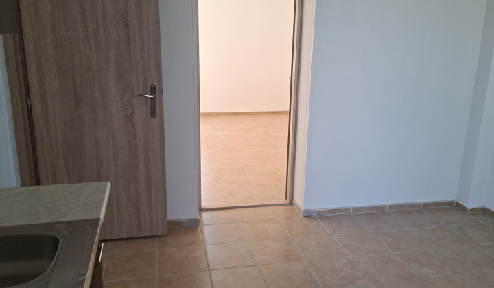 11. fotografia fotogalérie Aktuality / Rekonštruovaná budova škôlky ožíva: Palín má novú stanicu rýchlej zdravotnej pomoci - foto