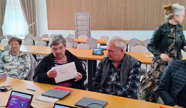 19. fotografia fotogalérie Aktuality / Ukončenie 1. kola projektu Digitálni seniori - foto