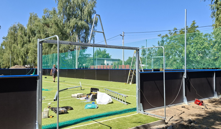 Výstavba „Viacúčelového ihriska 33x18 m s osvetlením“.