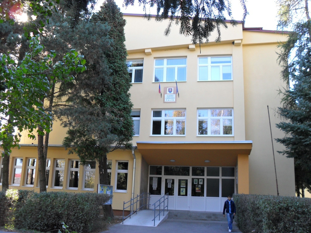 Fotka - Výzva na predkladanie ponúk-“Zlepšenie technického vybavenia odborných učební v ZŠ a MŠ Štefana Ďurovčíka, Palín”